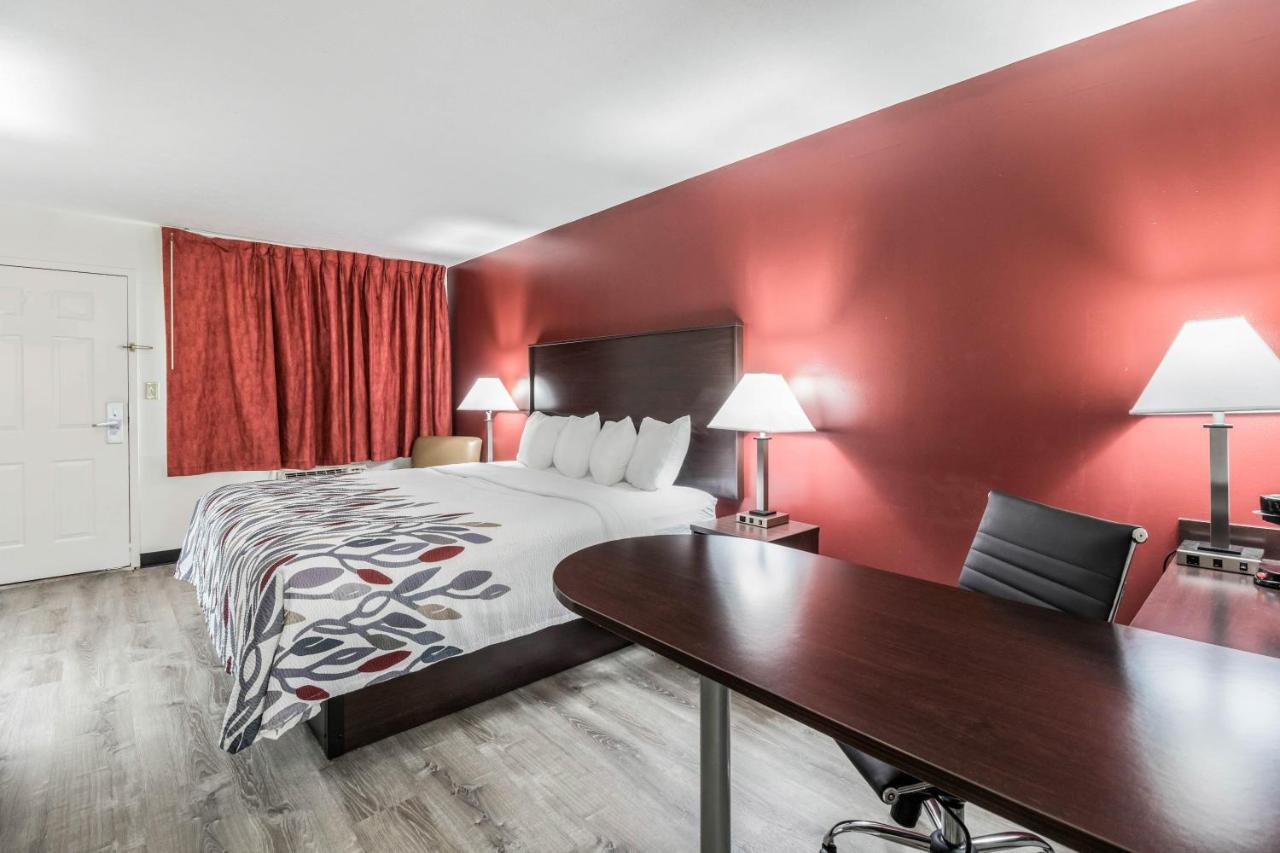 Red Roof Inn Cadiz Экстерьер фото