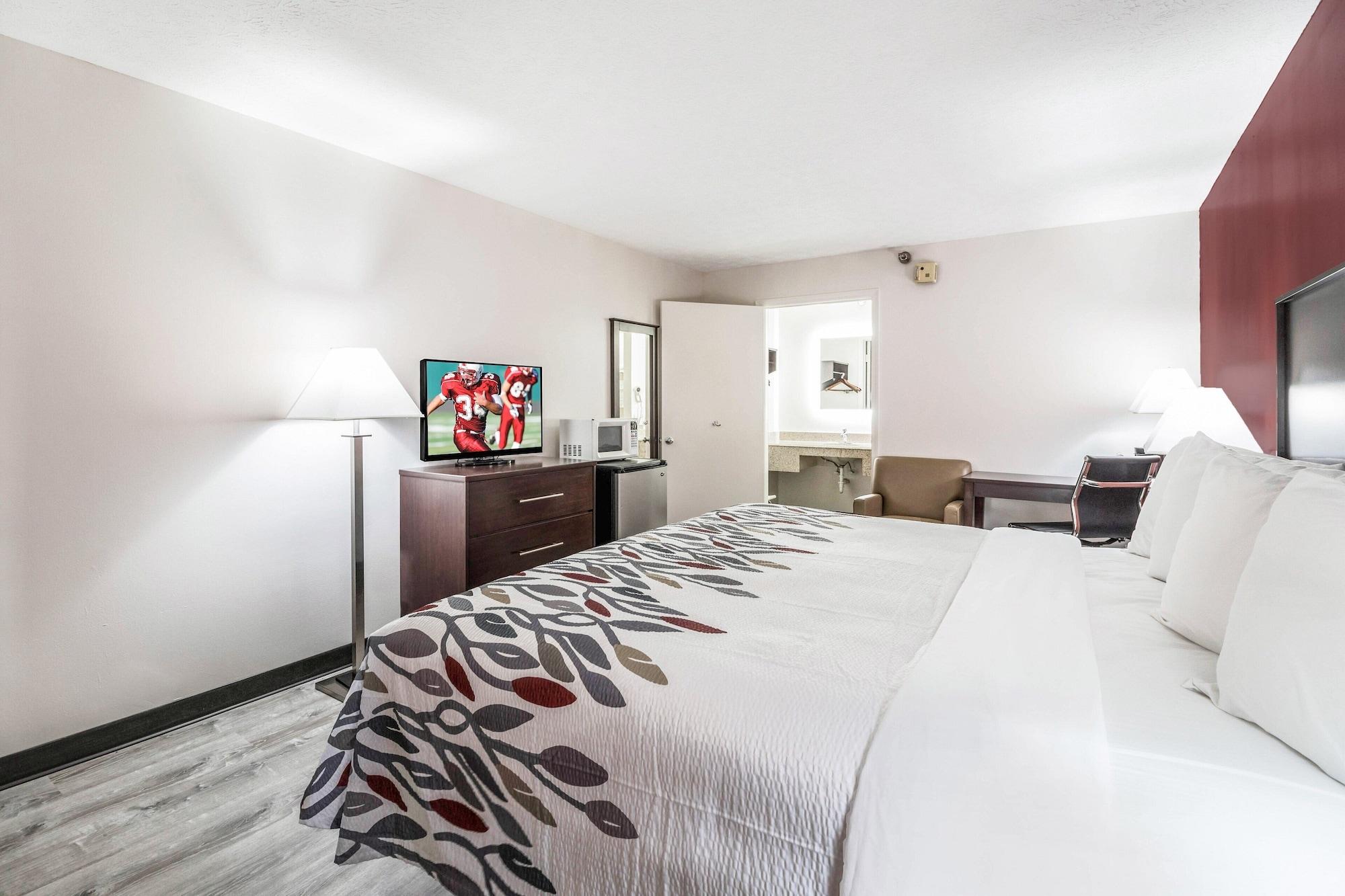 Red Roof Inn Cadiz Экстерьер фото