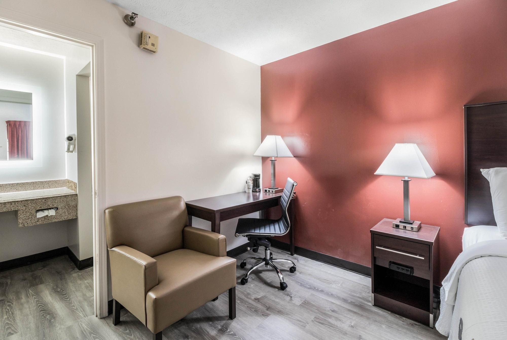 Red Roof Inn Cadiz Экстерьер фото